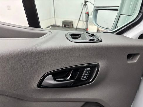 Used 2025 Ford Transit 150 Low Roof AWD image 18