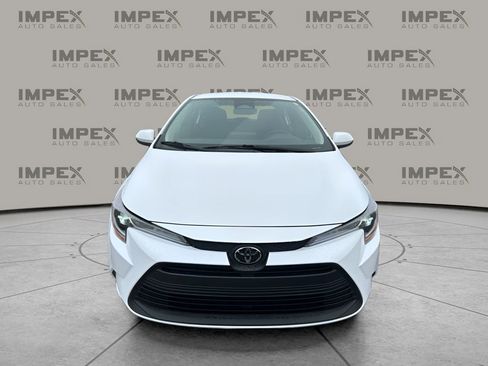 Used 2023 Toyota Corolla LE image 8