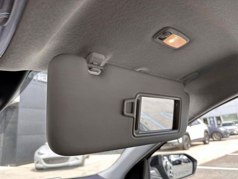 Used 2024 Hyundai Elantra SEL FWD image 29