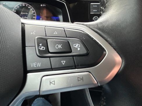 Used 2024 Volkswagen Jetta SE image 33