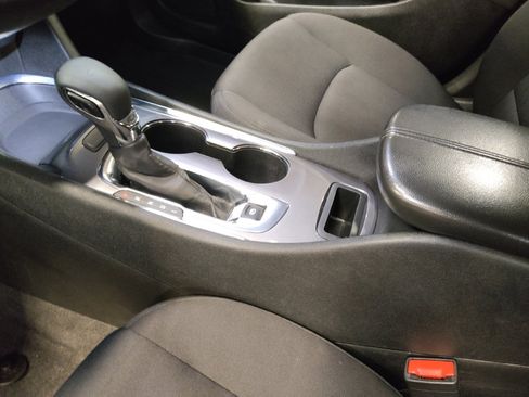 Used 2023 Chevrolet Malibu LT FWD image 26