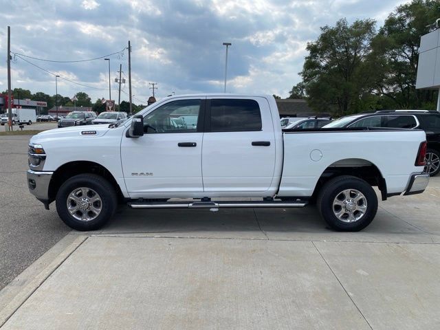 Used 2025 RAM 2500 Big Horn AWD/4WD image 9