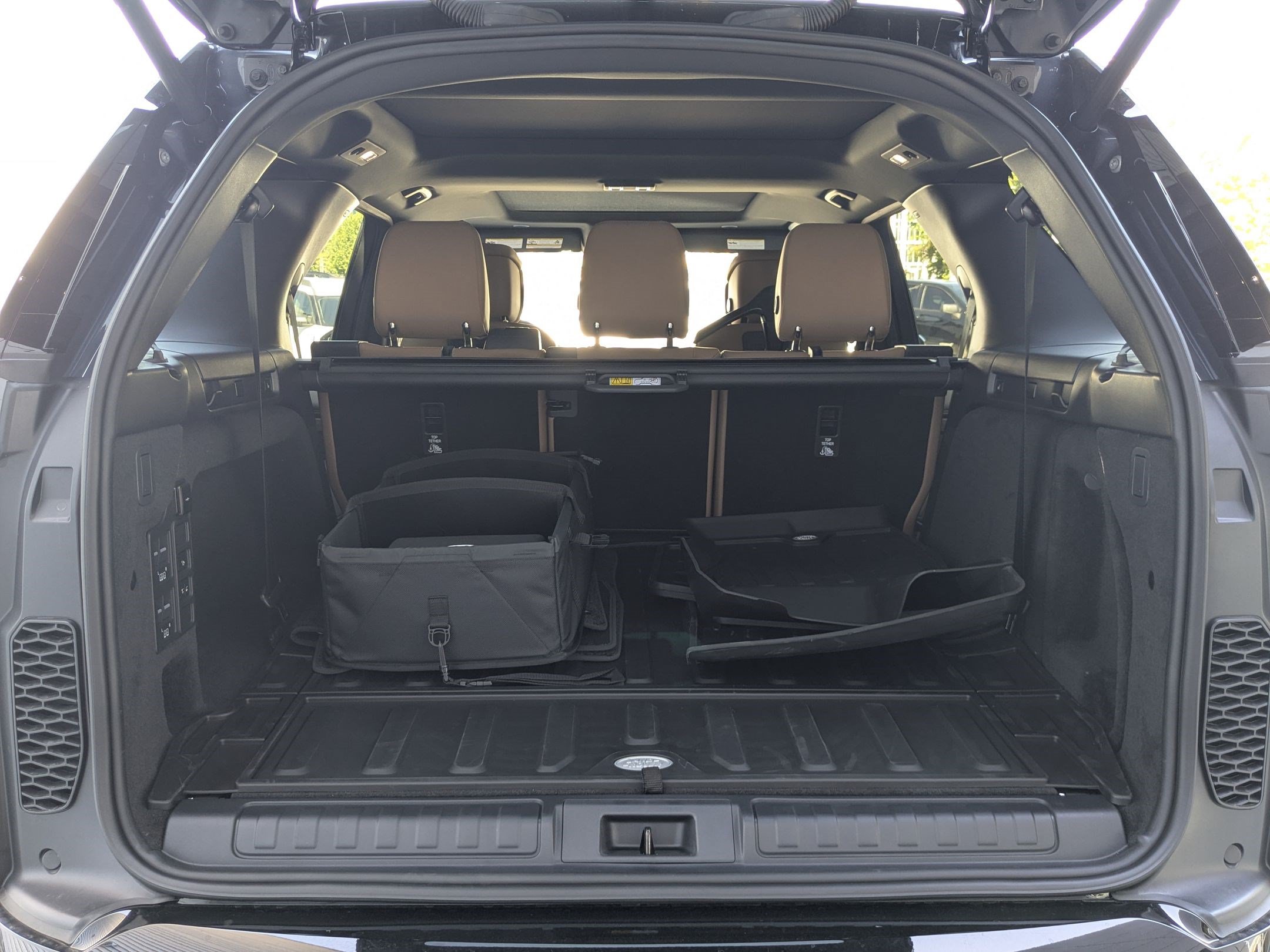 New 2026 Land Rover Discovery Dynamic SE AWD/4WD image 31
