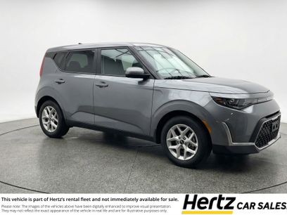 Used 2025 Kia Soul LX w/ LX Technology Package