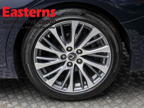 Used 2019 Lexus ES 350 w/ Premium Package image 8