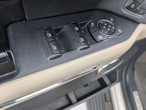 Used 2018 Ford Expedition Platinum image 10