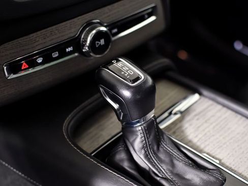 Used 2021 Volvo XC90 T6 Inscription w/ Advanced Package image 29