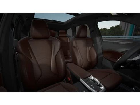 Used 2025 BMW X1 xDrive28i w/ Premium Package image 11