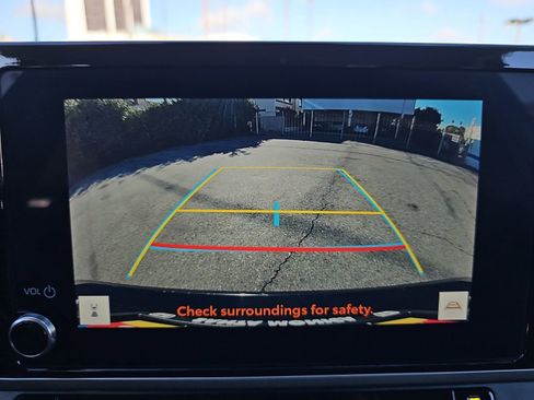 Used 2025 Toyota Camry LE FWD image 21
