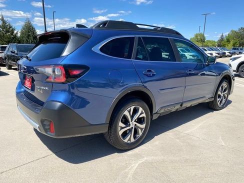 Used 2022 Subaru Outback Limited AWD/4WD image 5