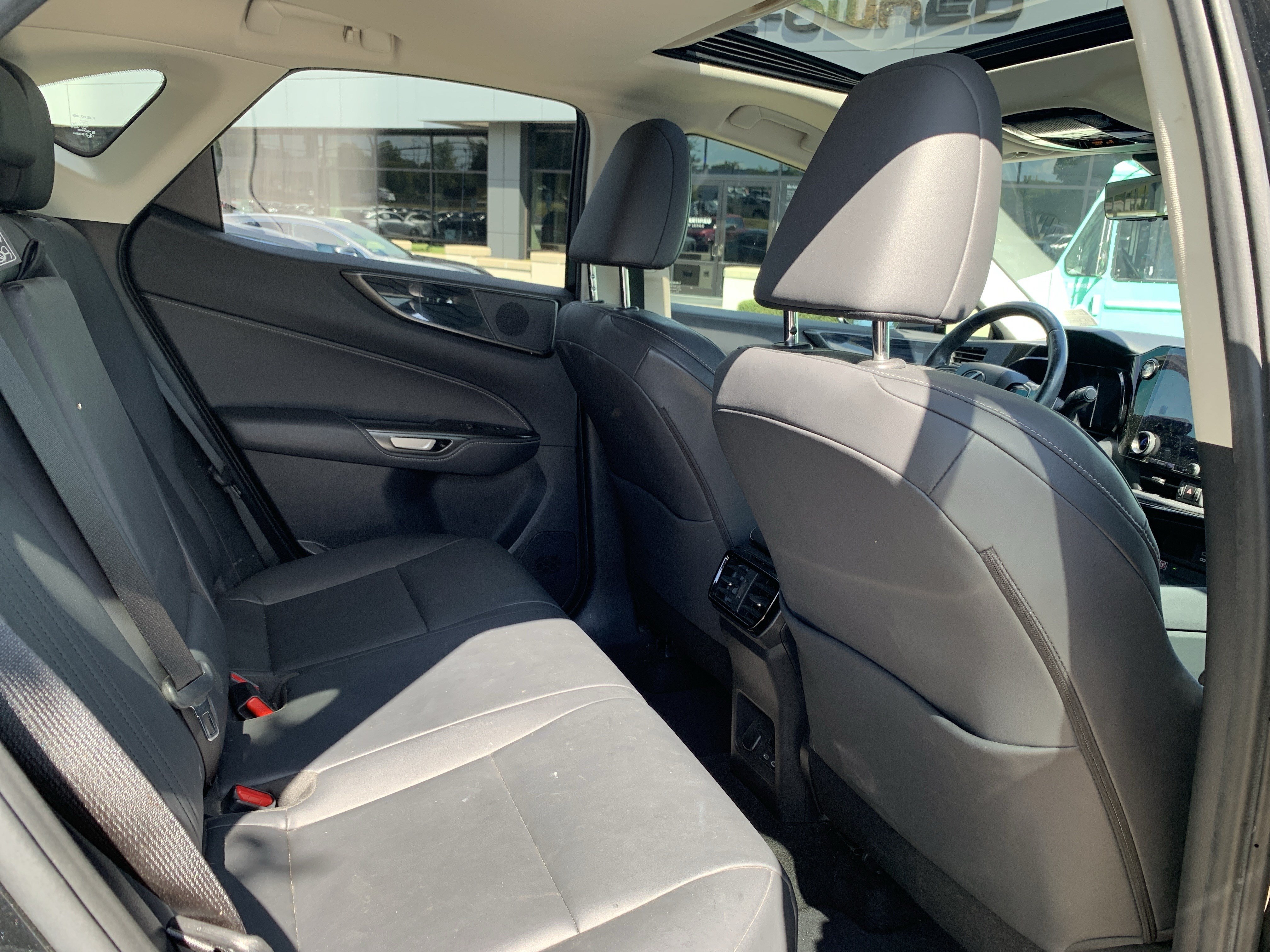 Used 2022 Lexus NX 350 AWD image 33
