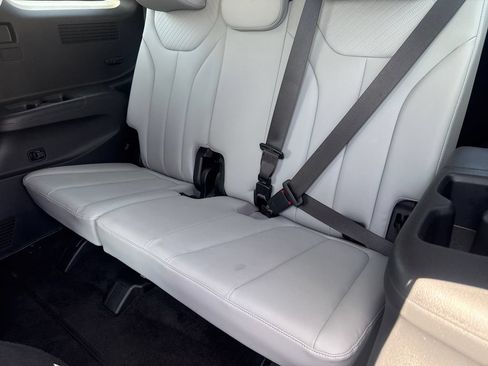 Used 2025 Hyundai Palisade SEL FWD image 15