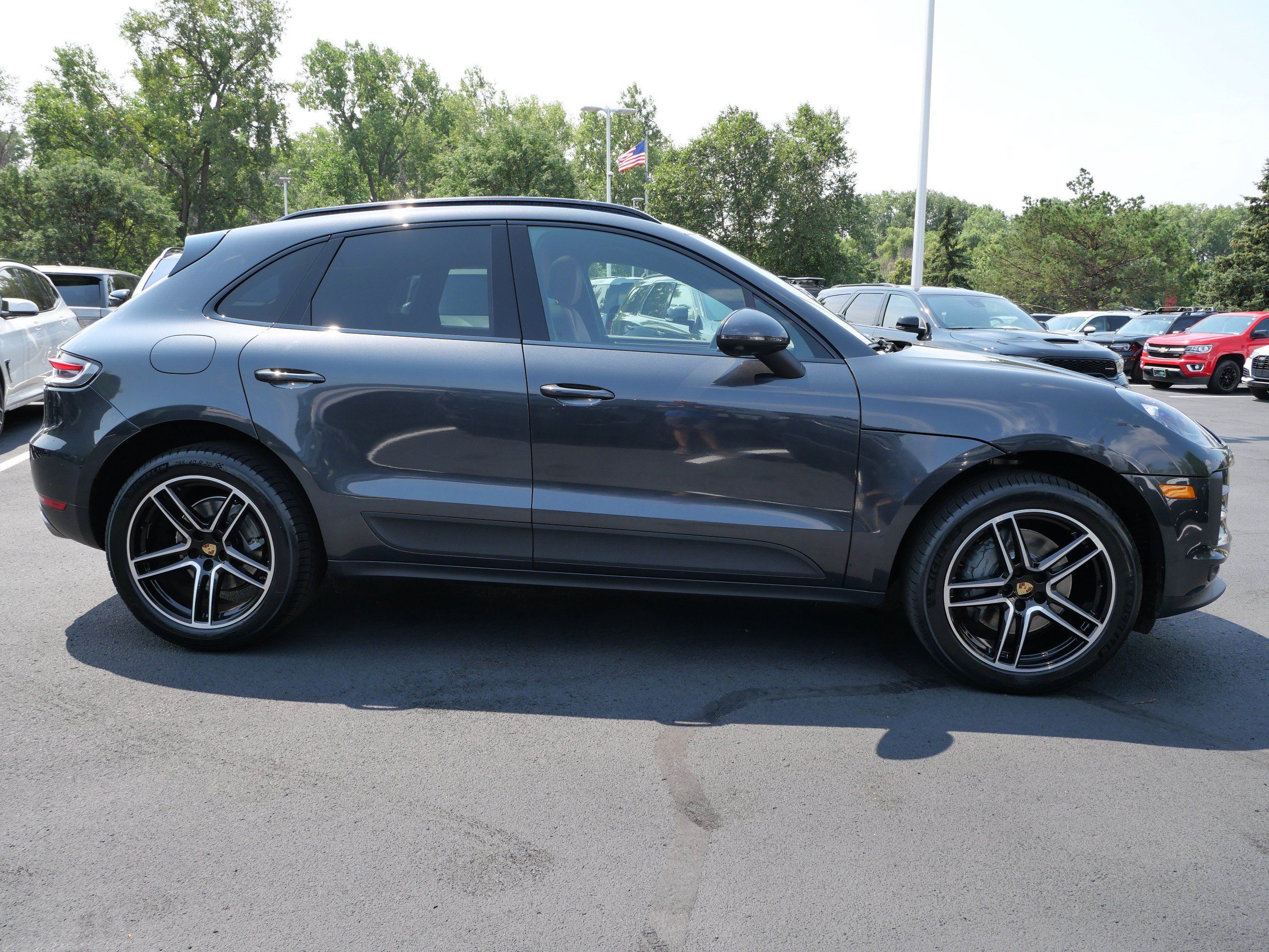 Used 2021 Porsche Macan S AWD/4WD image 6