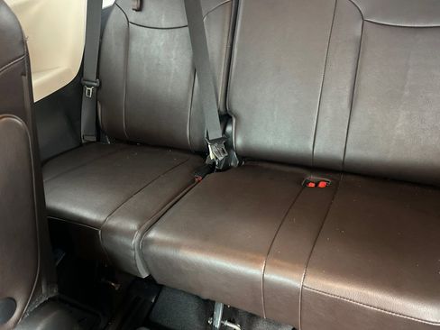 Used 2023 Toyota Sienna Platinum image 17