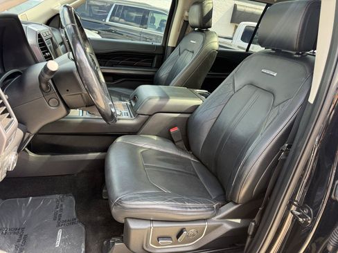 Used 2018 Ford Expedition Platinum AWD/4WD image 12