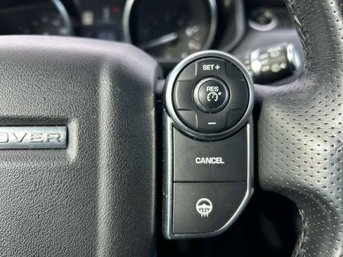 Used 2017 Land Rover Range Rover Sport HSE image 27