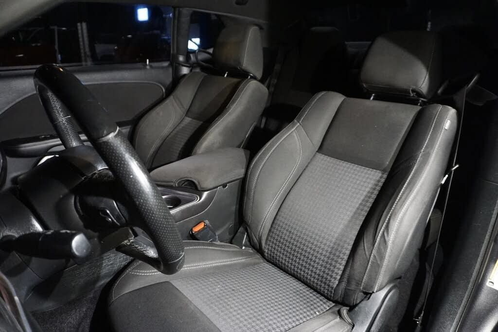 Used 2018 Dodge Challenger R/T w/ Blacktop Package RWD image 17