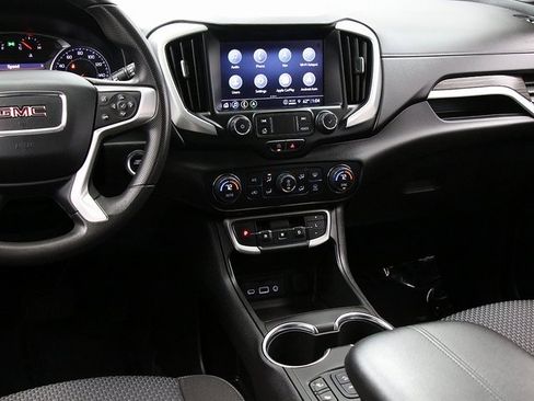 Used 2022 GMC Terrain SLE w/ Driver Convenience Package image 15