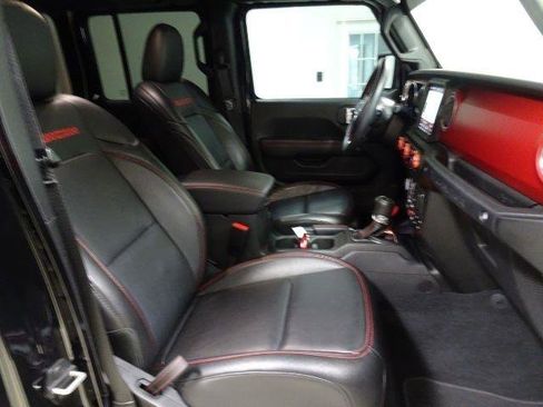Used 2023 Jeep Wrangler Unlimited Rubicon w/ Cold Weather Group AWD/4WD image 49
