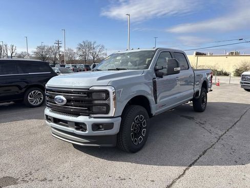New 2026 Ford F250 Lariat w/ Black Appearance Package image 34