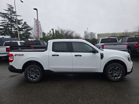 New 2026 Ford Maverick XLT image 4