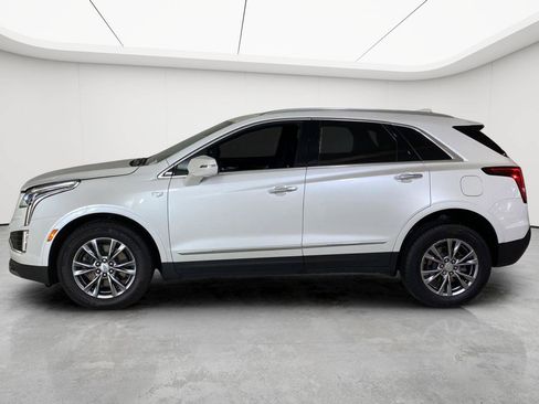 Used 2022 Cadillac XT5 Premium Luxury w/ LPO, Floor Liner Package AWD/4WD image 4