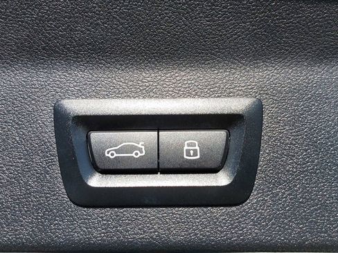 Used 2024 BMW X3 sDrive30i w/ Premium Package RWD image 13