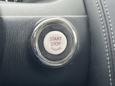 Used 2019 Nissan Armada SV w/ Driver Package RWD image 32