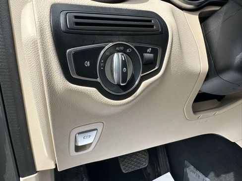 Certified 2022 Mercedes-Benz GLC 300 4MATIC image 14