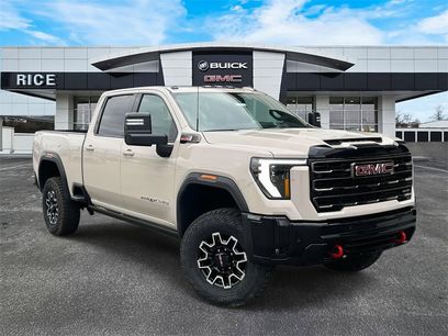 New 2026 GMC Sierra 2500 AT4X w/ LPO, Black Badging Package