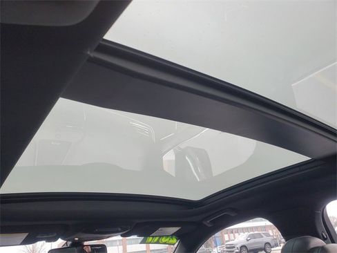 Used 2017 Lincoln Continental Reserve w/ Technology Package image 28