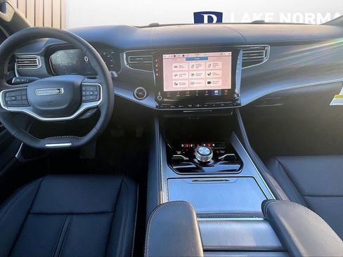 New 2026 Jeep Grand Wagoneer L Limited image 11