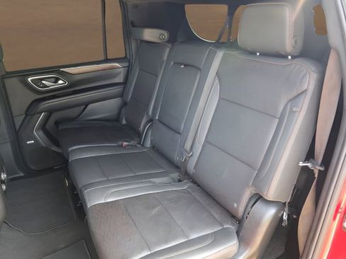 Used 2024 Chevrolet Suburban High Country AWD/4WD image 26