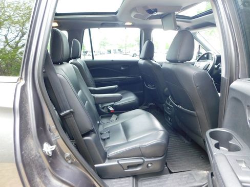 Used 2020 Honda Pilot Elite image 5