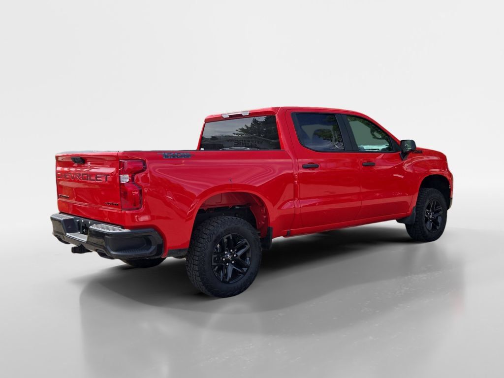 Used 2025 Chevrolet Silverado 1500 Custom Trail Boss w/ Dark Appearance Package AWD/4WD image 6