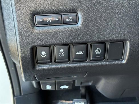 Used 2021 Nissan Murano SL w/ SL Moonroof Package image 22