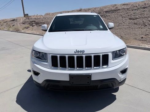 Used 2015 Jeep Grand Cherokee Laredo w/ Quick Order Package 23E RWD image 2