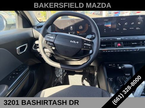 Used 2025 Kia K4 FWD image 13