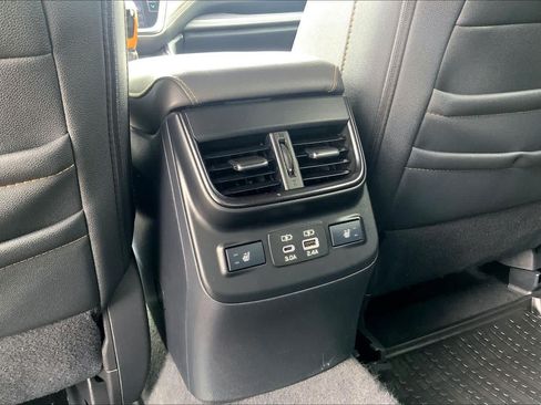 Used 2024 Subaru Outback Wilderness AWD/4WD image 36