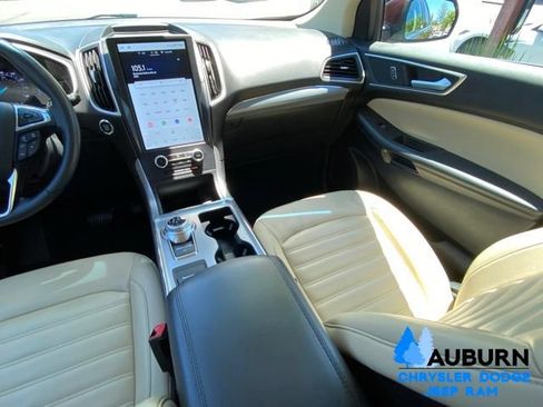 Used 2021 Ford Edge SEL w/ Convenience Package AWD/4WD image 25