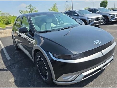 Used 2024 Hyundai Ioniq 5 Limited AWD/4WD image 2