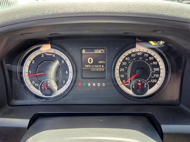 Used 2016 RAM 1500 Express RWD image 29
