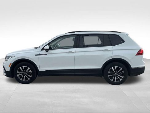 Used 2024 Volkswagen Tiguan S image 4