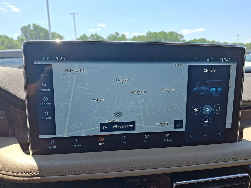 Certified 2023 Lincoln Nautilus Reserve AWD/4WD image 17