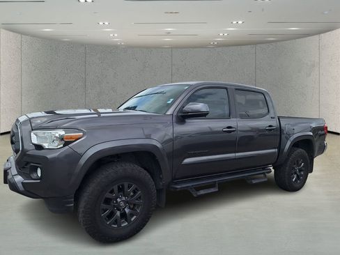Used 2023 Toyota Tacoma SR5 image 9
