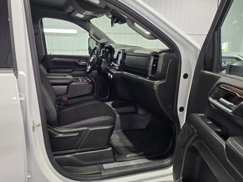 Used 2024 GMC Sierra 3500 SLE image 9