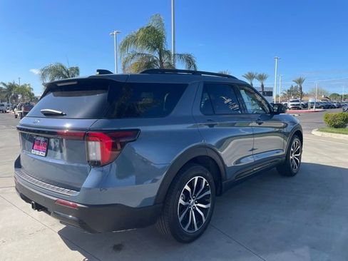 New 2026 Ford Explorer ST-Line w/ Premium Package image 5