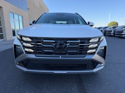 Used 2025 Hyundai Tucson Limited AWD/4WD image 23