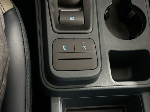 New 2025 Ford Maverick Lariat w/ 4K Tow Package image 29