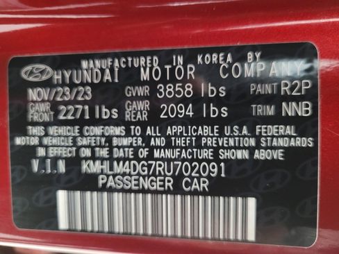 Used 2024 Hyundai Elantra SEL FWD image 33